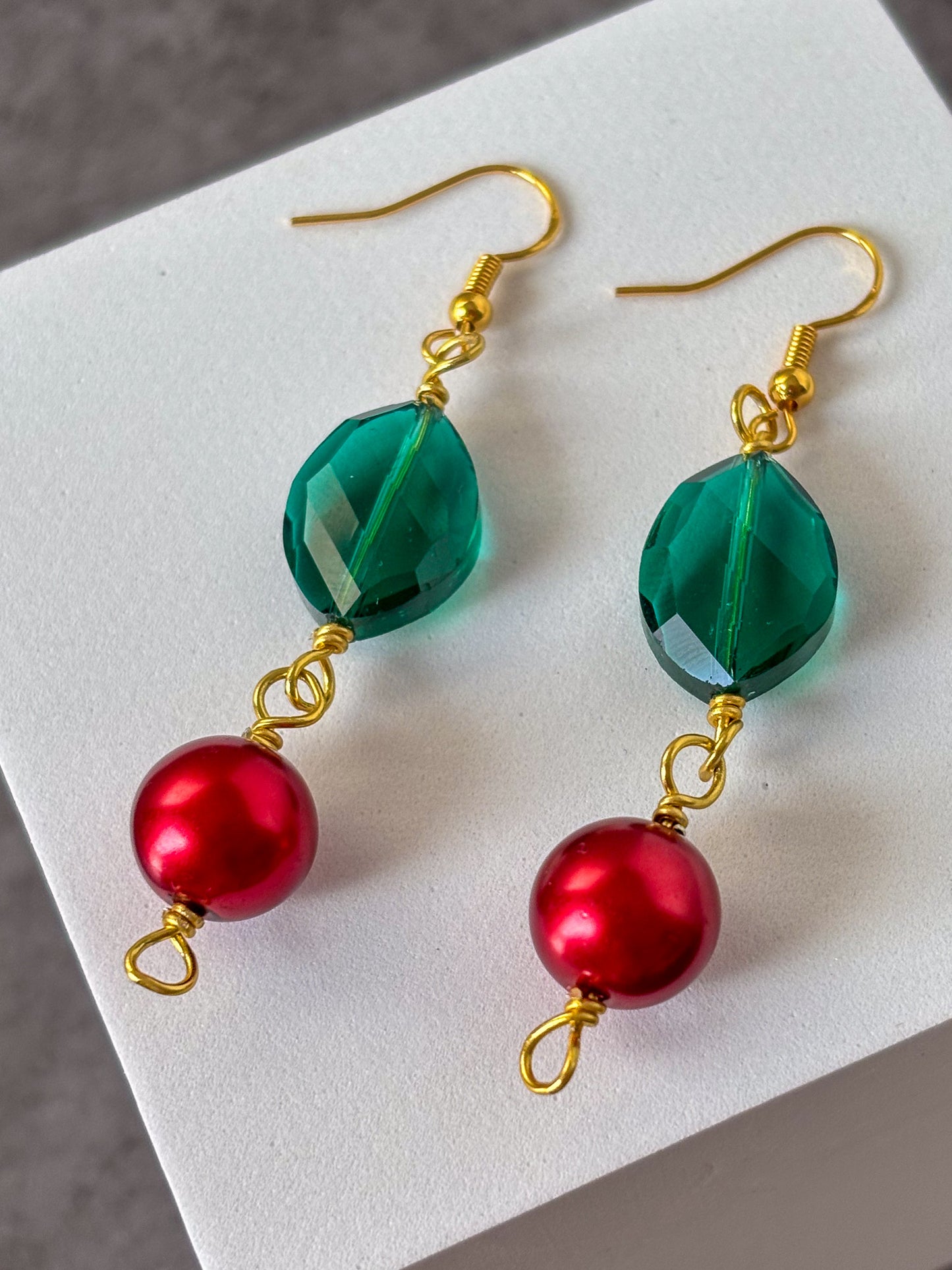 Red Green Leaf Holiday Gold Beaded Earrings