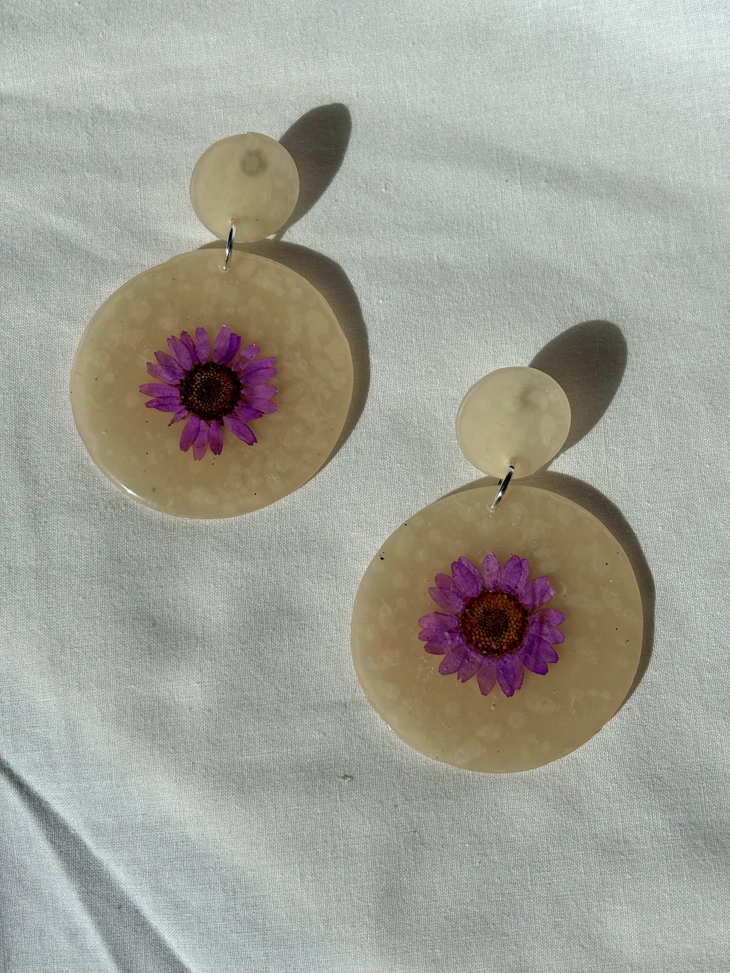 Purple Pressed Daisy Flower Transparent Stacked Circle Polymer Clay Stud Earrings