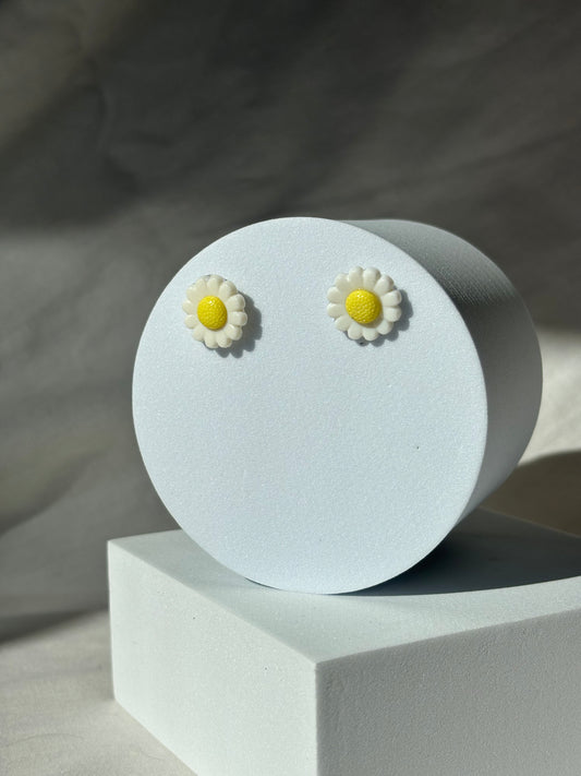 Vintage Daisy Button Earring Studs