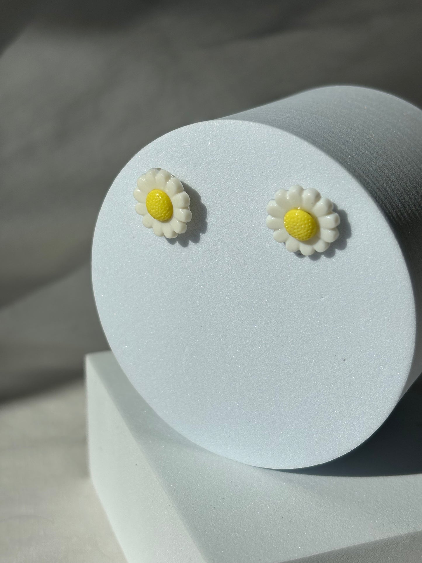 Vintage Daisy Button Earring Studs